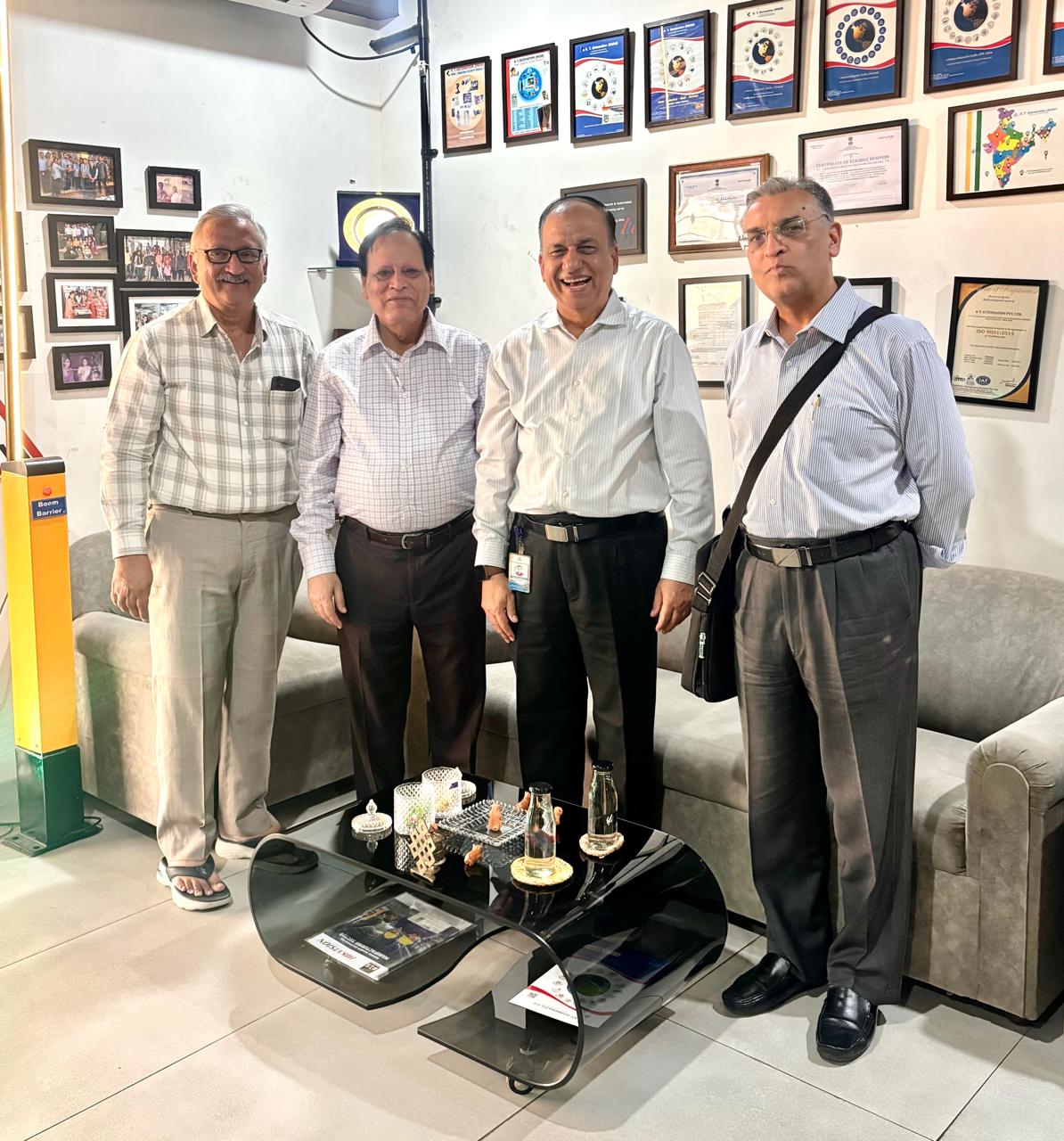 Ahuja team with Manish 05.02.2026 (2)